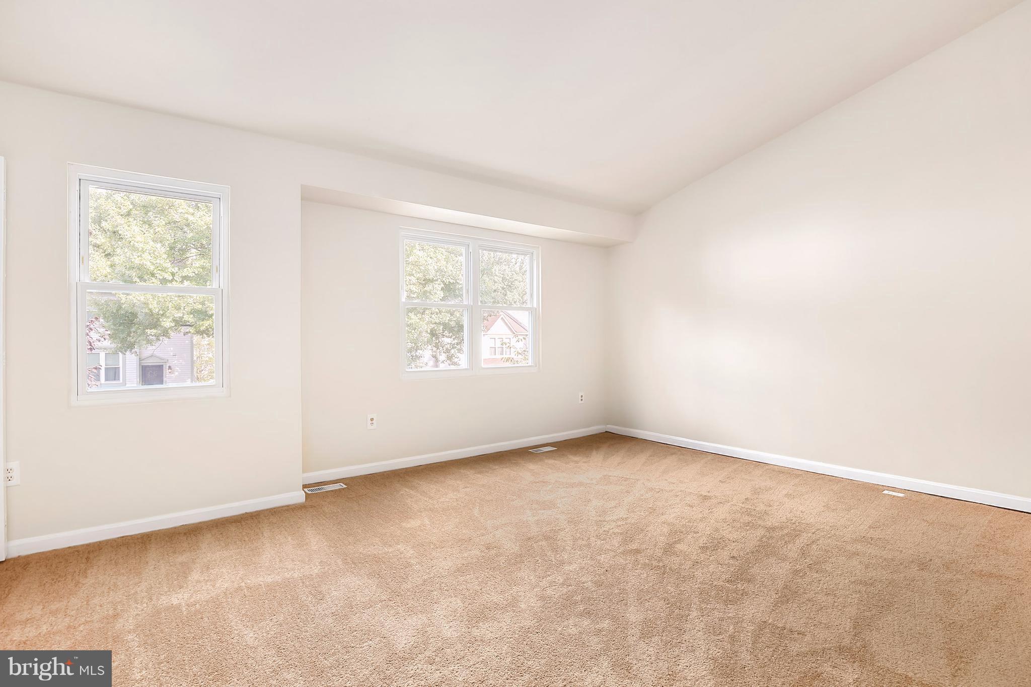 41 Kinsman View Circle Silver Spring, MD 20901 - Photo 14 of 30 Bedroom (Master)