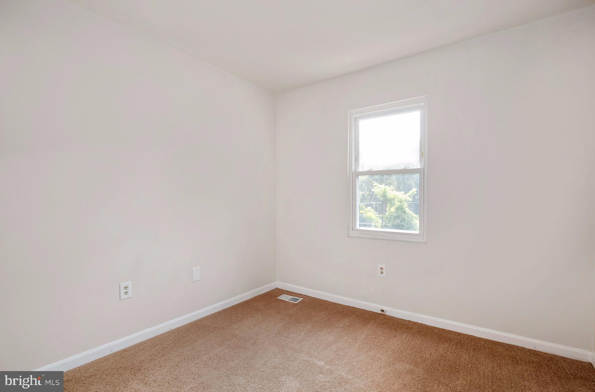41 Kinsman View Circle Silver Spring, MD 20901 - Photo 22 of 30 Bedroom
