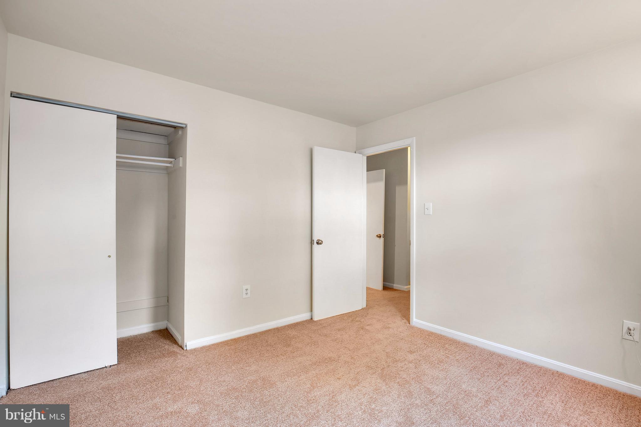 41 Kinsman View Circle Silver Spring, MD 20901 - Photo 24 of 30 Bedroom