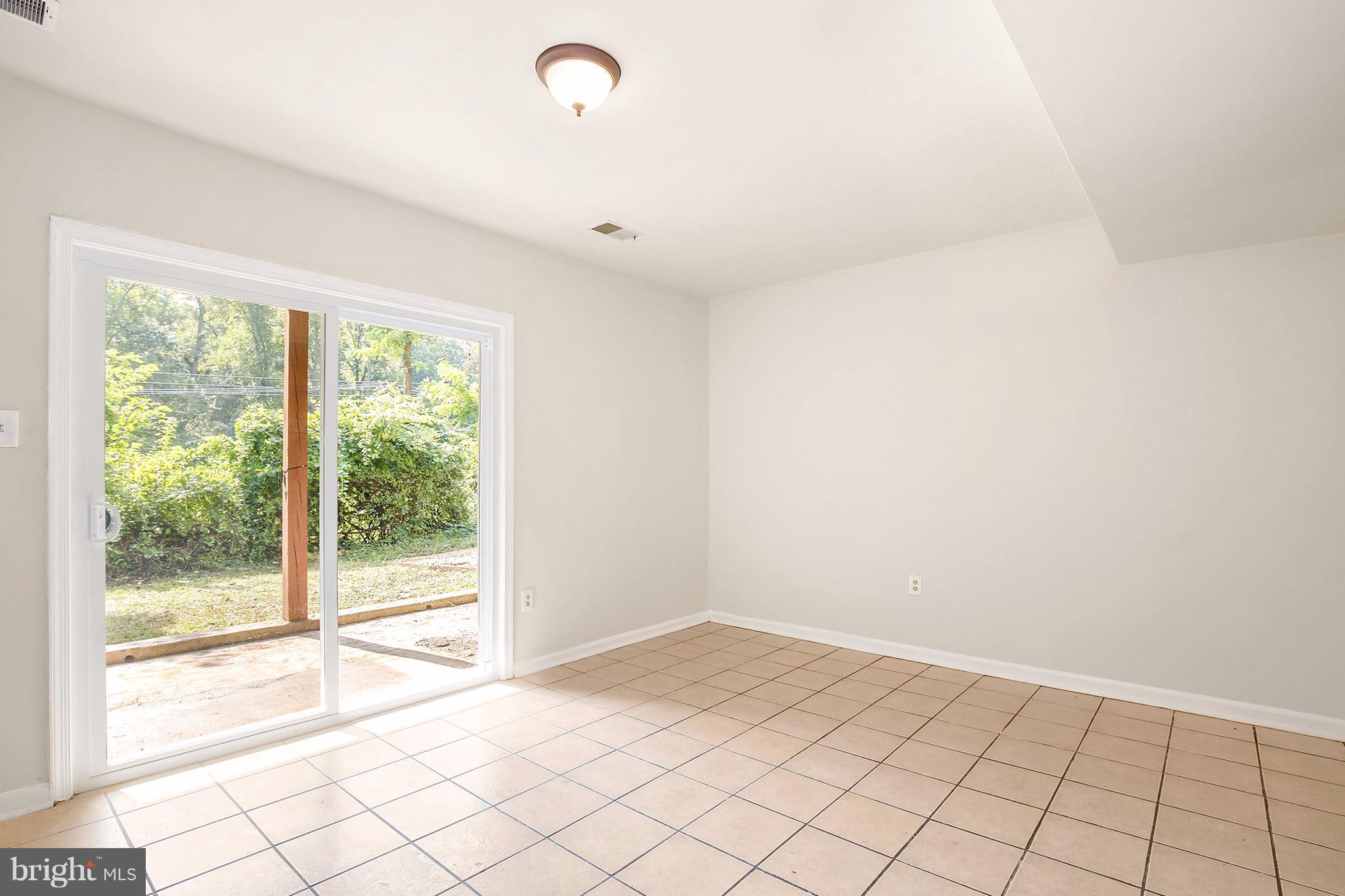 41 Kinsman View Circle Silver Spring, MD 20901 - Photo 27 of 30 Basement