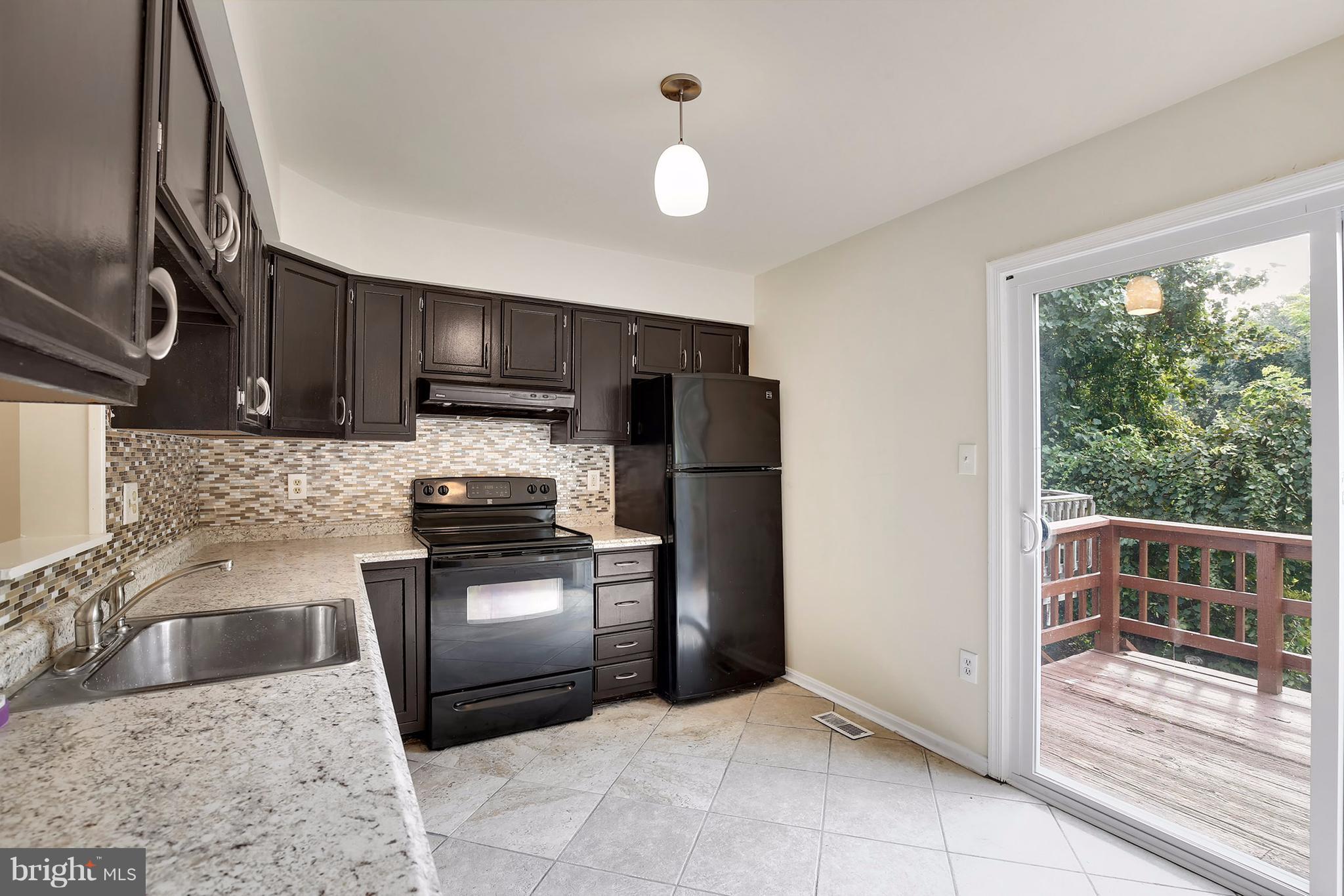 41 Kinsman View Circle Silver Spring, MD 20901 - Photo 10 of 30 Kitchen