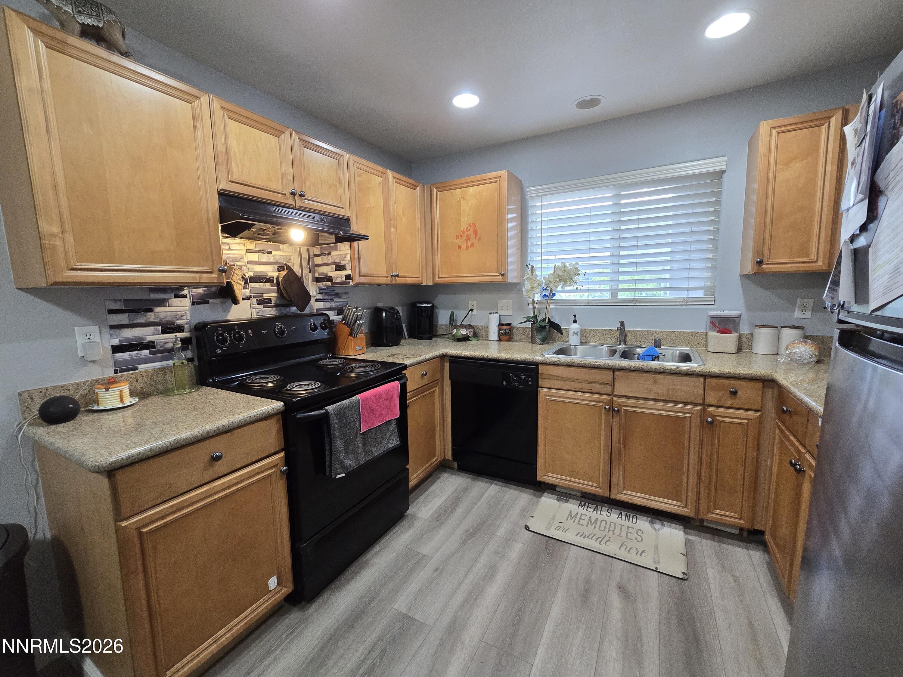 2000 Silverada Boulevard, Unit 413 Reno, NV 89512 - Photo 7 of 12 20260531_163853
