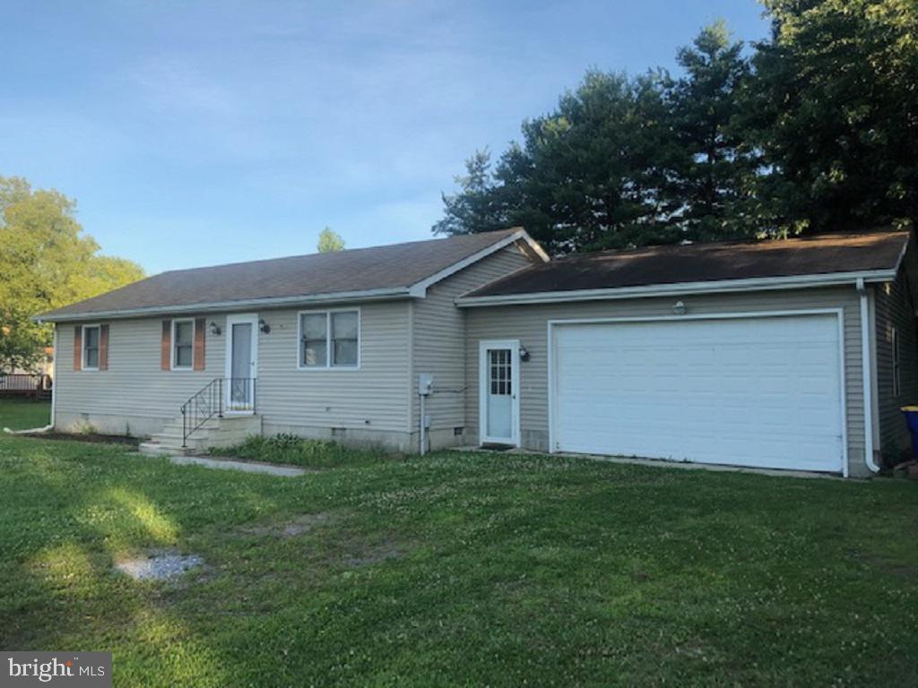 306 Walt Messick Road Harrington, DE 19952 - Photo 1 of 20 Exterior Front with extra large 2 car garage
