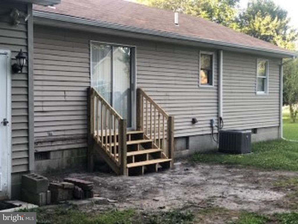 306 Walt Messick Road Harrington, DE 19952 - Photo 18 of 20 New exterior steps off sliders
