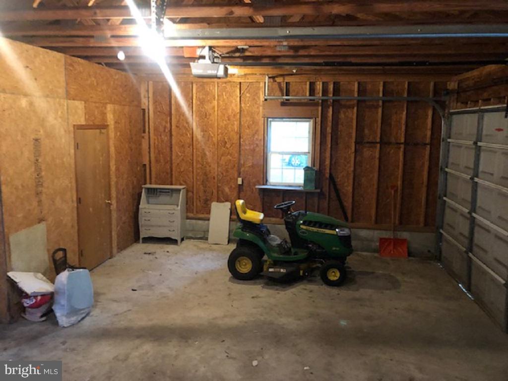 306 Walt Messick Road Harrington, DE 19952 - Photo 19 of 20 Extra large garage, storage & door opener