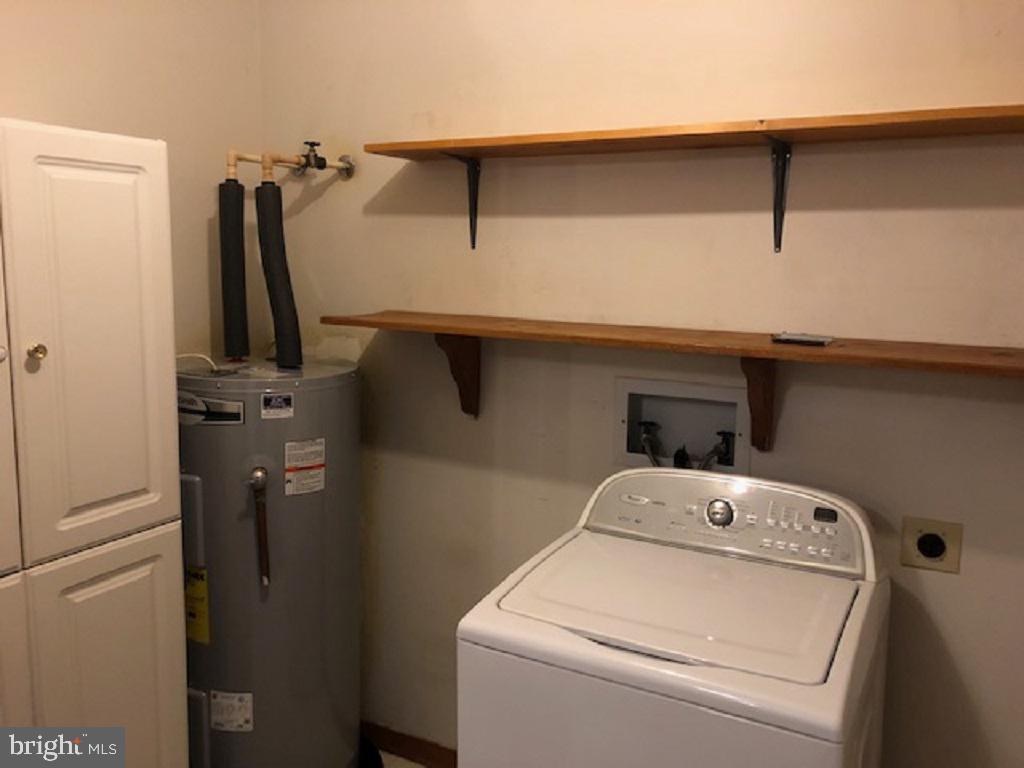 306 Walt Messick Road Harrington, DE 19952 - Photo 9 of 20 Laundry closet