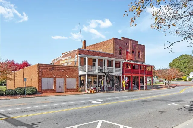 $399,900 | 2377 Whispering Drive Northwest, Kennesaw, GA 30144