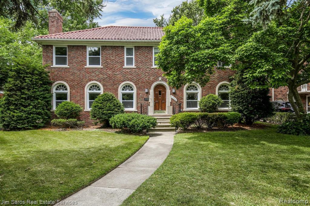 1349 Devonshire Road Grosse Pointe, MI 48230 - Photo 2 of 27