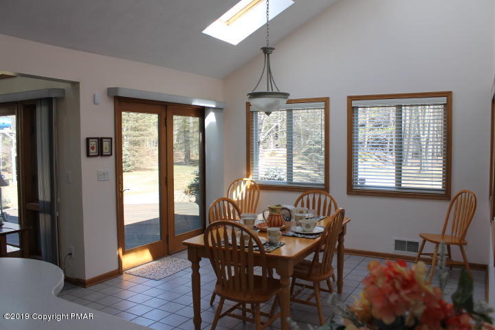 187 Sawmill Road Pocono Lake, PA 18347 - Photo 31 of 69 Eat in kitchen