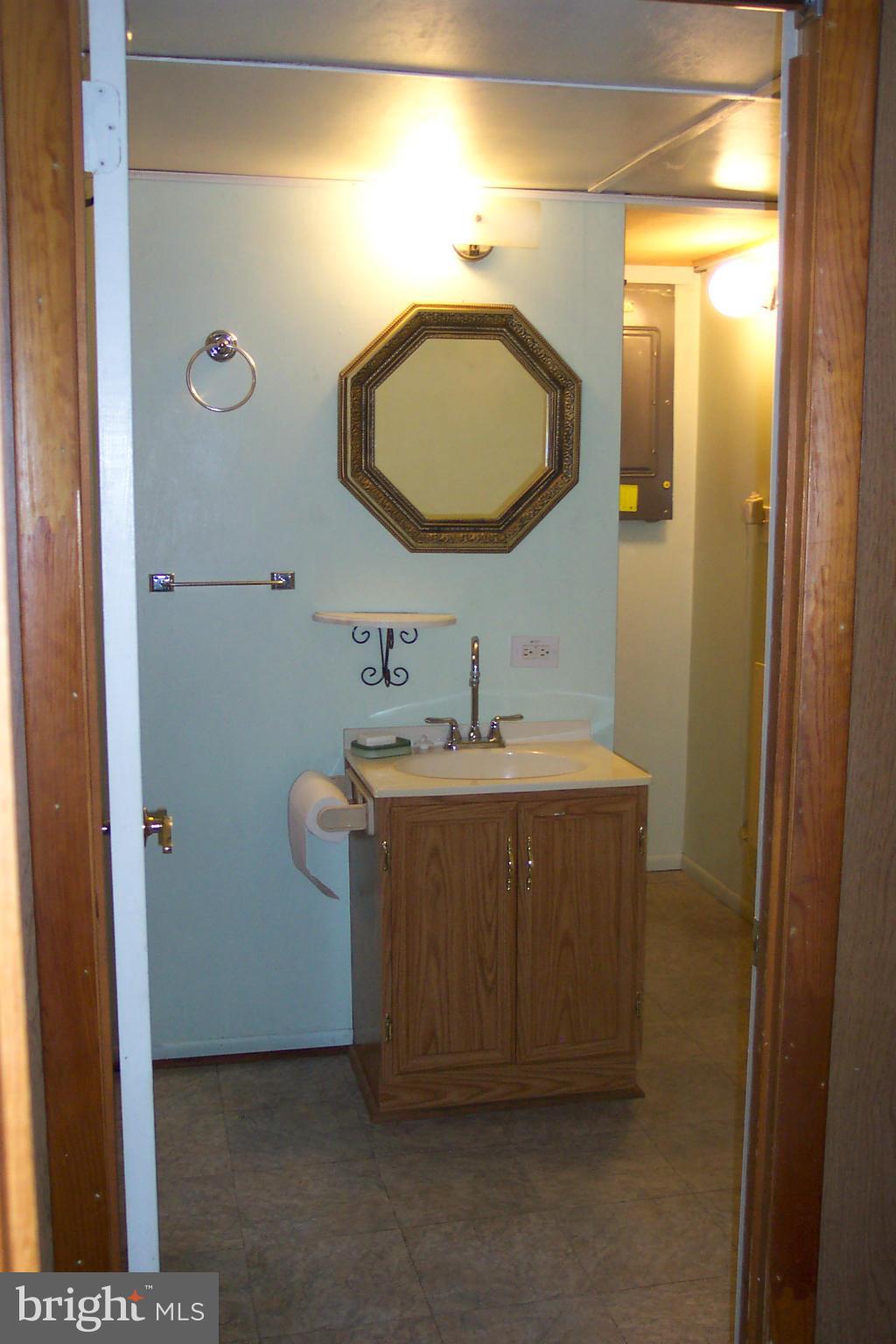 615 Sandy Hill Road Severn, MD 21144 - Photo 16 of 30 Bath