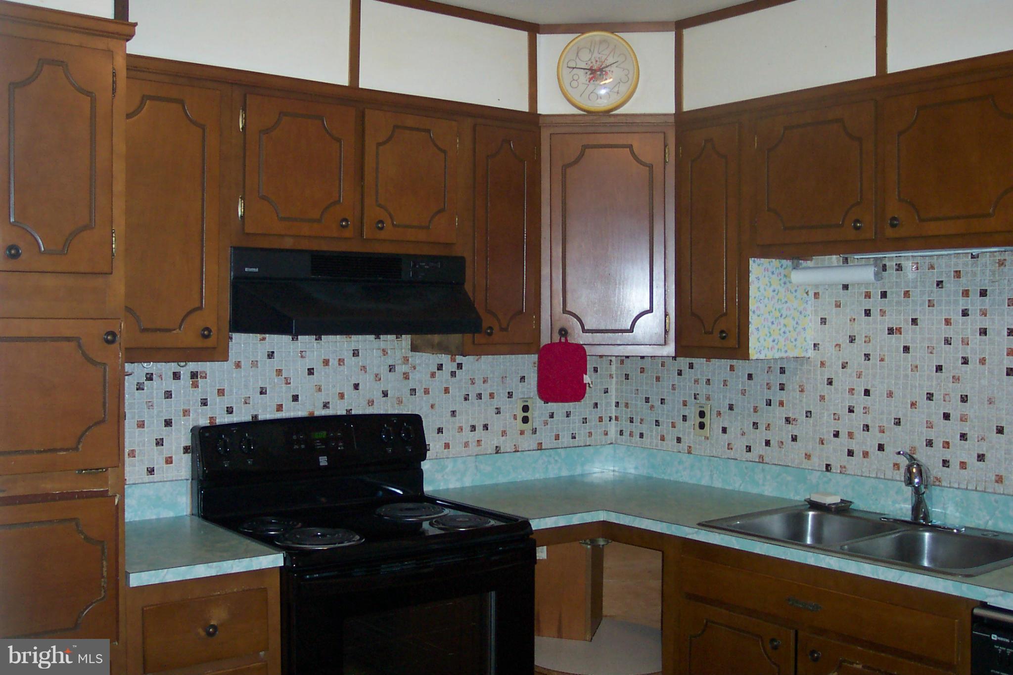 615 Sandy Hill Road Severn, MD 21144 - Photo 5 of 30 Kitchen