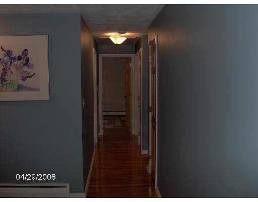 8 Davida Road Burlington, MA 01803 - Photo 11 of 27 Gallery Image 11