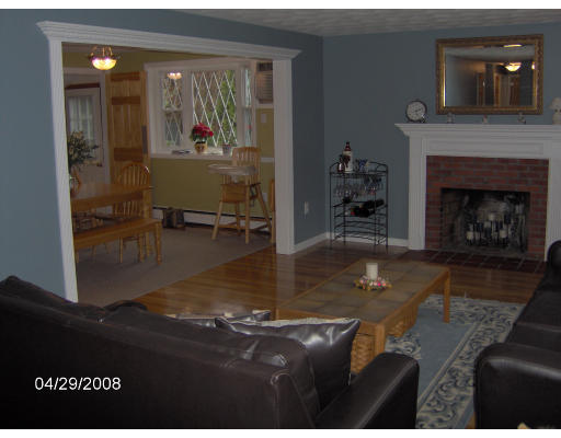 8 Davida Road Burlington, MA 01803 - Photo 9 of 27 Gallery Image 9