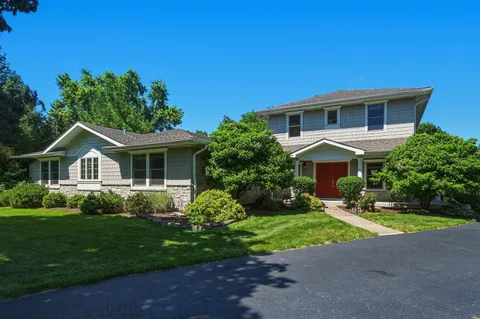 $1,329,000 | 6730 South Madison Street, Willowbrook, IL 60527