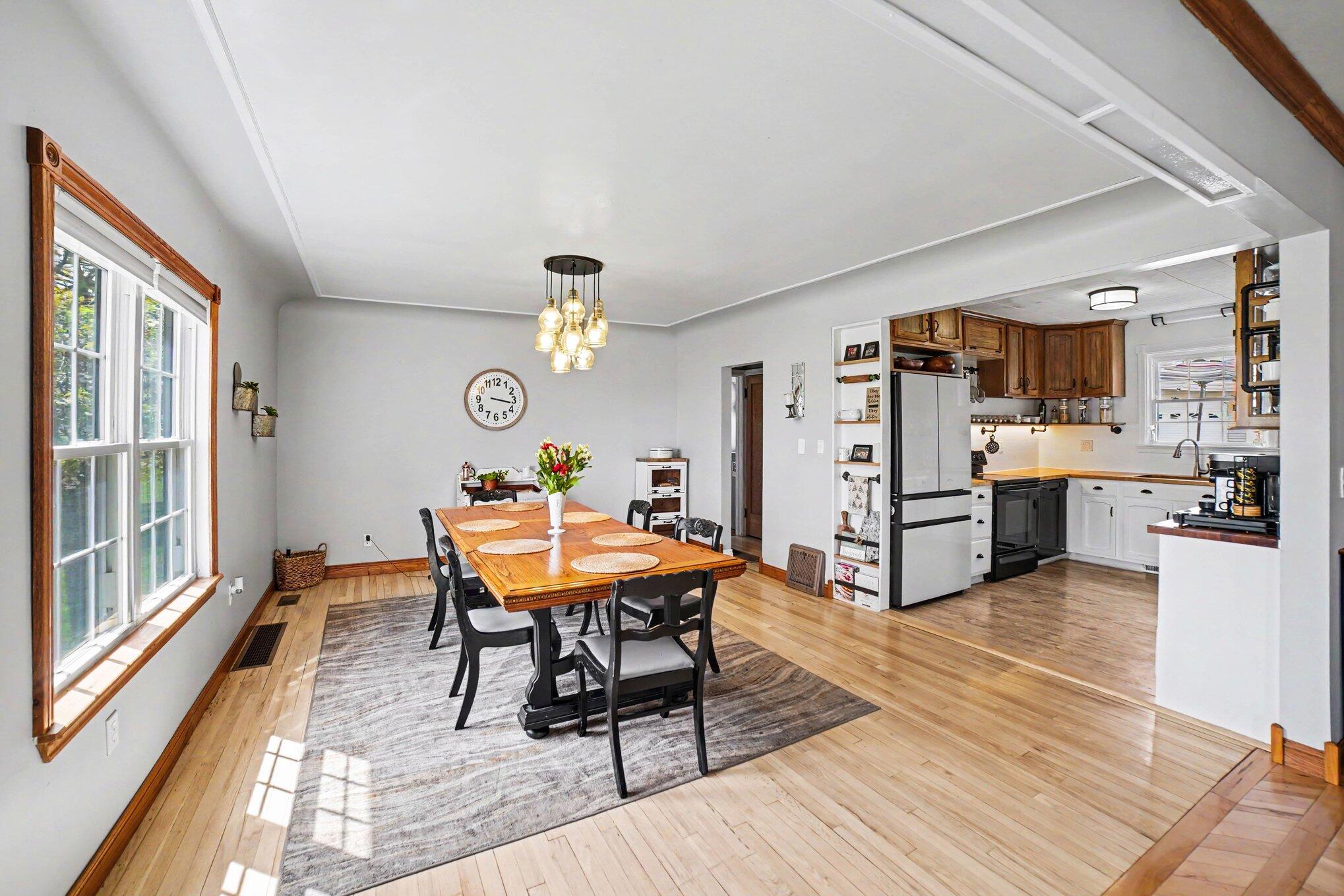 6987 East Beaverton Road Clare, MI 48617 - Photo 12 of 49 011_file_3629