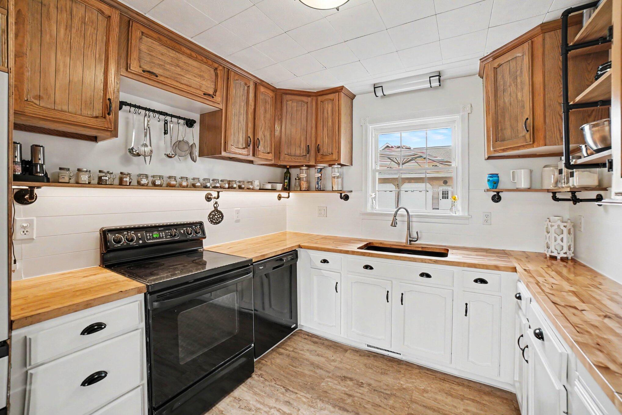 6987 East Beaverton Road Clare, MI 48617 - Photo 9 of 49 008_file_7291