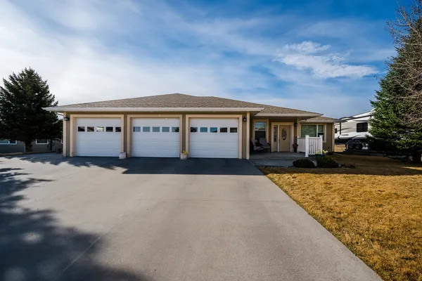 $680,000 | 543 North Pinnacle Drive, Buffalo, WY 82834