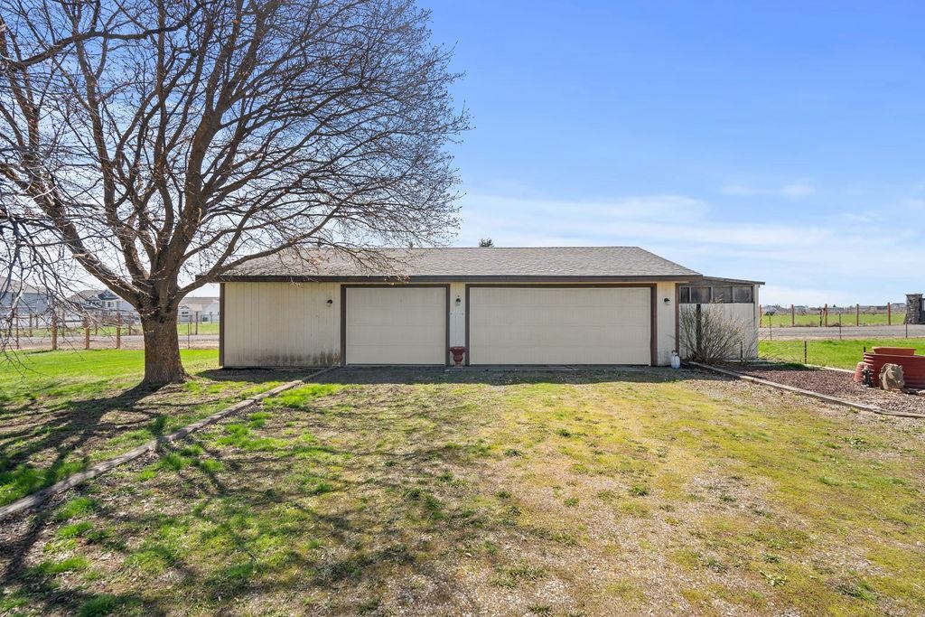 8605 North 5 Mile Road Spokane, WA 99208 - Photo 3 of 35 Gallery Image 3