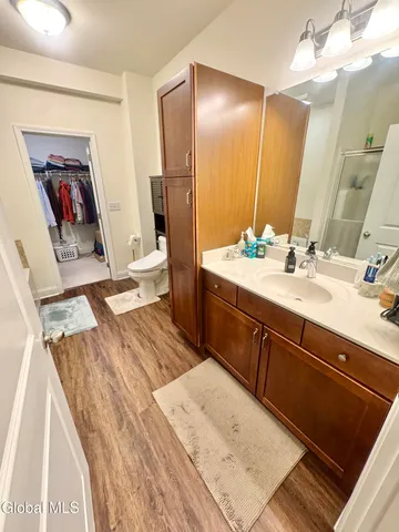 $569,900 | 25 Canterbury Lane, Bethlehem, NY 12054