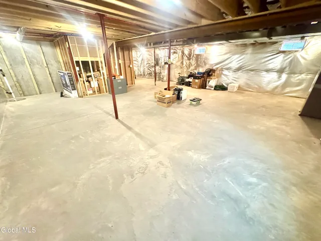 $569,900 | 25 Canterbury Lane, Bethlehem, NY 12054