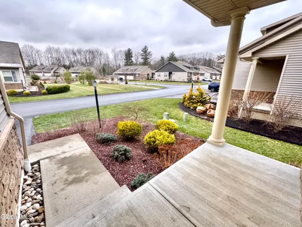 $549,000 | 25 Canterbury Lane, Bethlehem, NY 12054