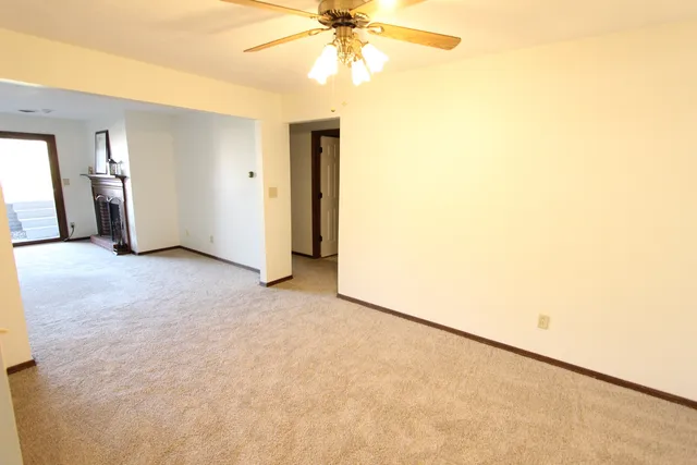 $140,000 | 1111 East Jefferson Street, Unit 3, Bloomington, IL 61701