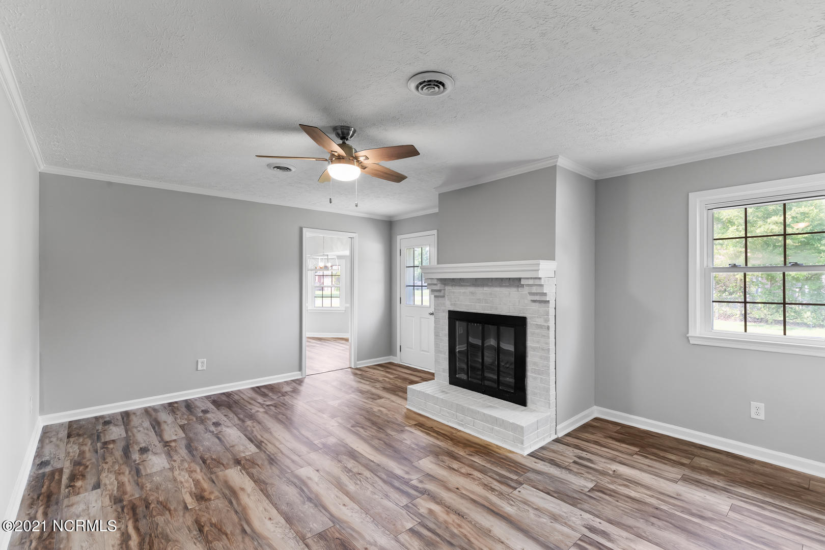 213 Manchester Road Havelock, NC 28532 - Photo 3 of 34 13