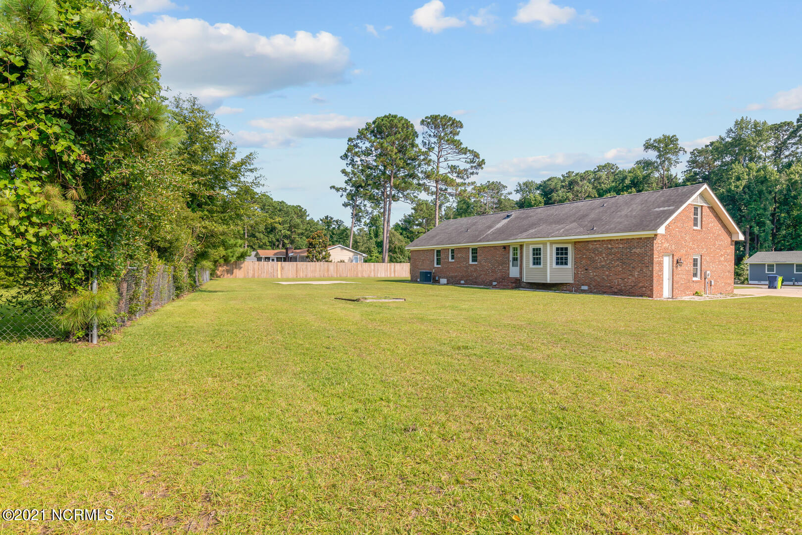 213 Manchester Road Havelock, NC 28532 - Photo 31 of 34 37