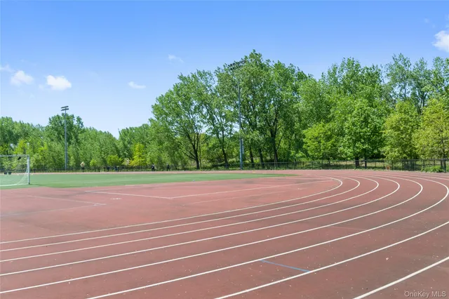 $375,000 | 820 Boynton Avenue, Unit 18G | Soundview