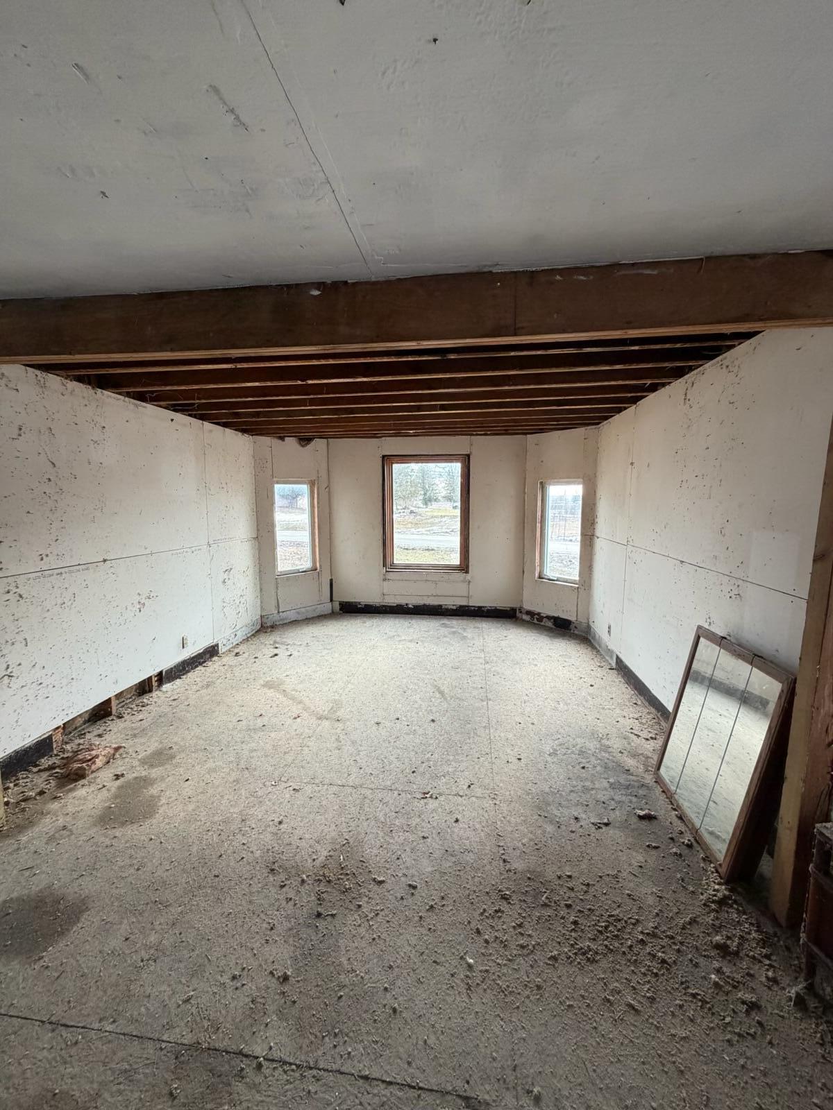 212 Michigan Street Walkerville, MI 49459 - Photo 15 of 21 IMG_0102