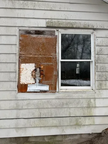 $61,900 | 212 Michigan Street, Walkerville, MI 49459