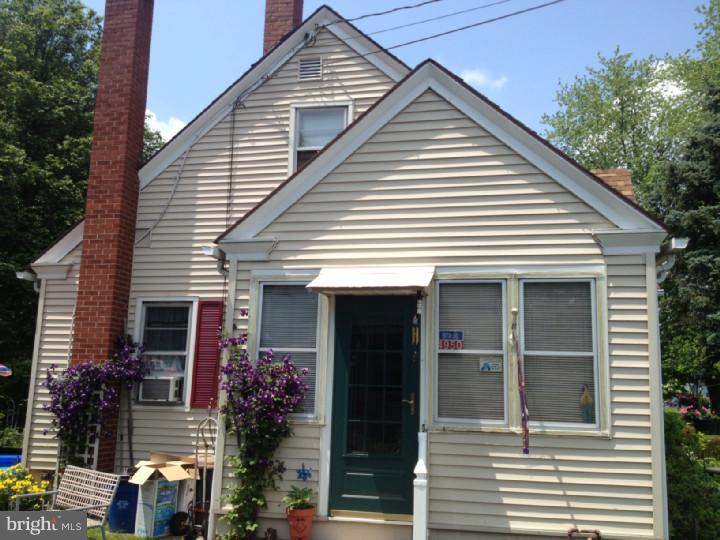 4950 Perkiomen Avenue Reading, PA 19606 - Photo 4 of 9 Exterior Side