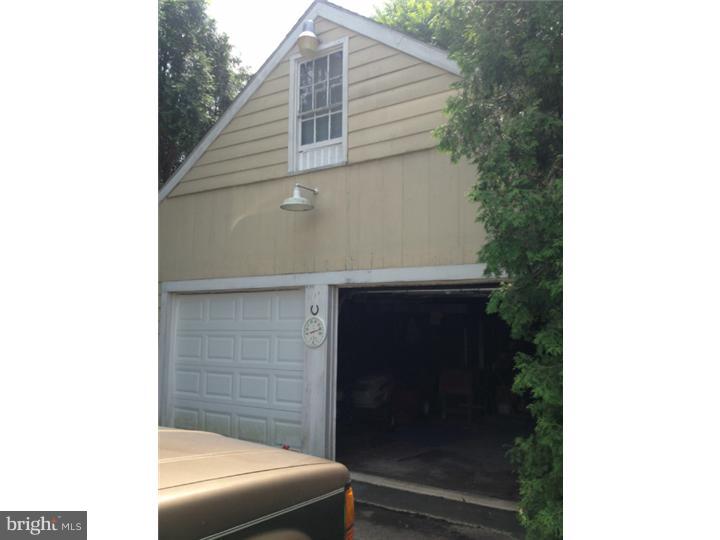 4950 Perkiomen Avenue Reading, PA 19606 - Photo 7 of 9 Garage
