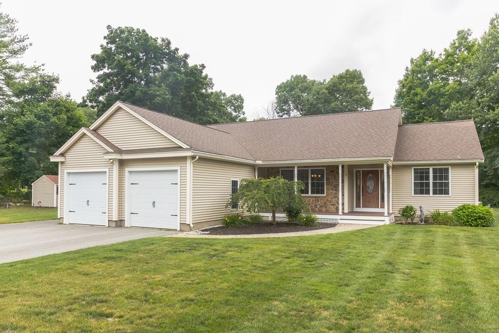 3 Schofield Road Chelmsford, MA 01824 - Photo 1 of 41 Gallery Image 1