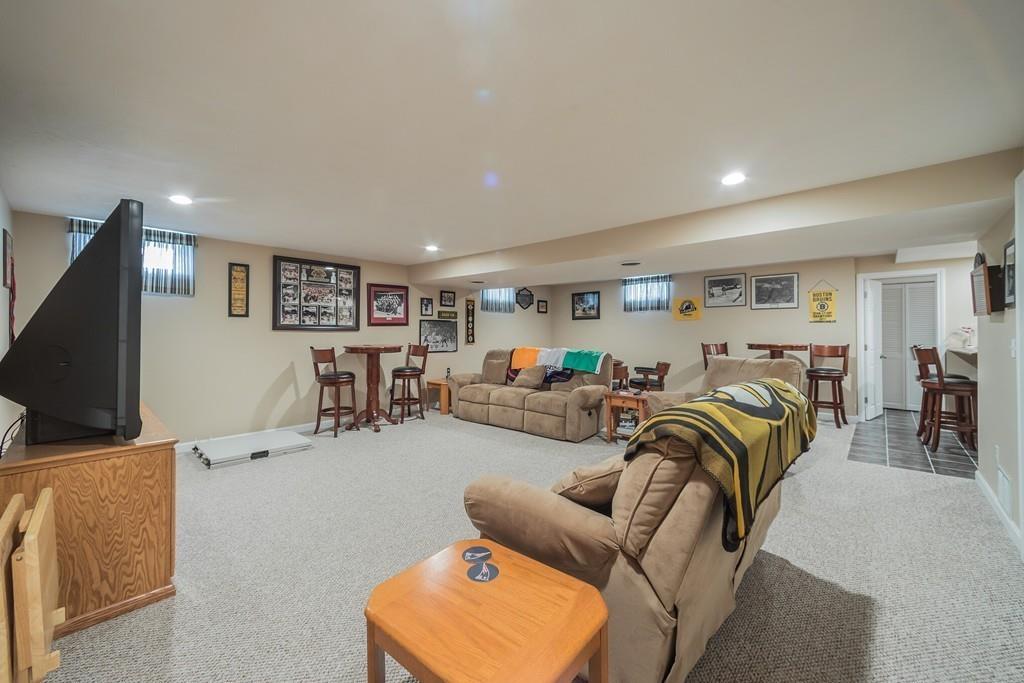 3 Schofield Road Chelmsford, MA 01824 - Photo 33 of 41 Gallery Image 33