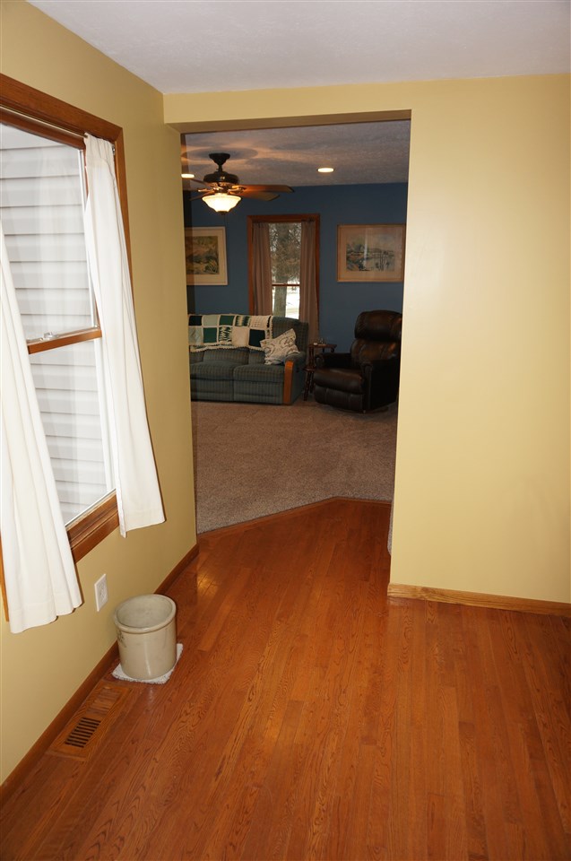 11923 North Hoisington Road Byron, IL 61010 - Photo 11 of 24 Gallery Image 11