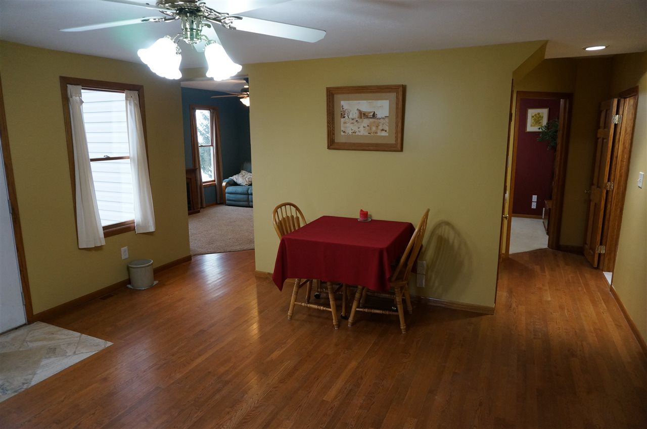 11923 North Hoisington Road Byron, IL 61010 - Photo 9 of 24 Gallery Image 9