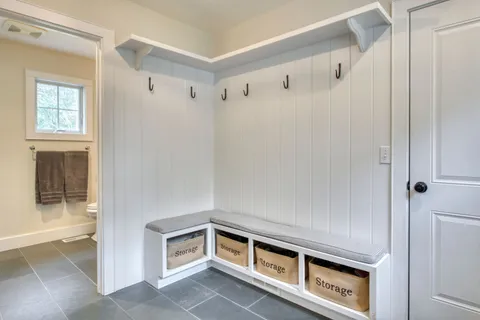 10 Villa Avenue, East Hampton, NY 11937