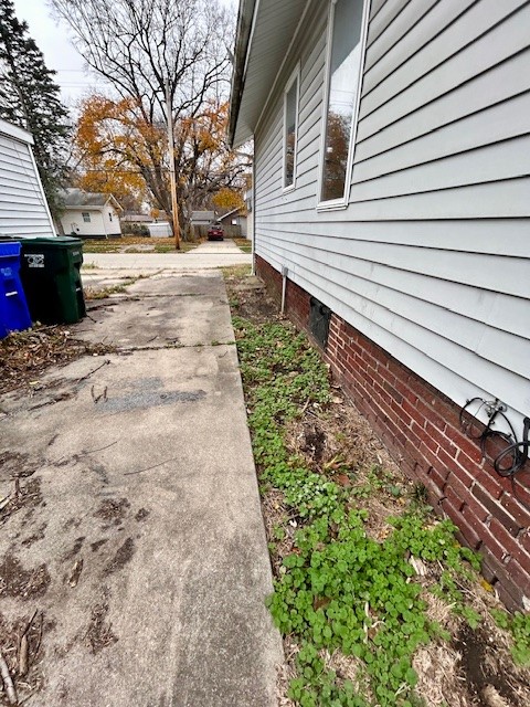 802 West Waggoner Street Decatur, IL 62526 - Photo 33 of 34