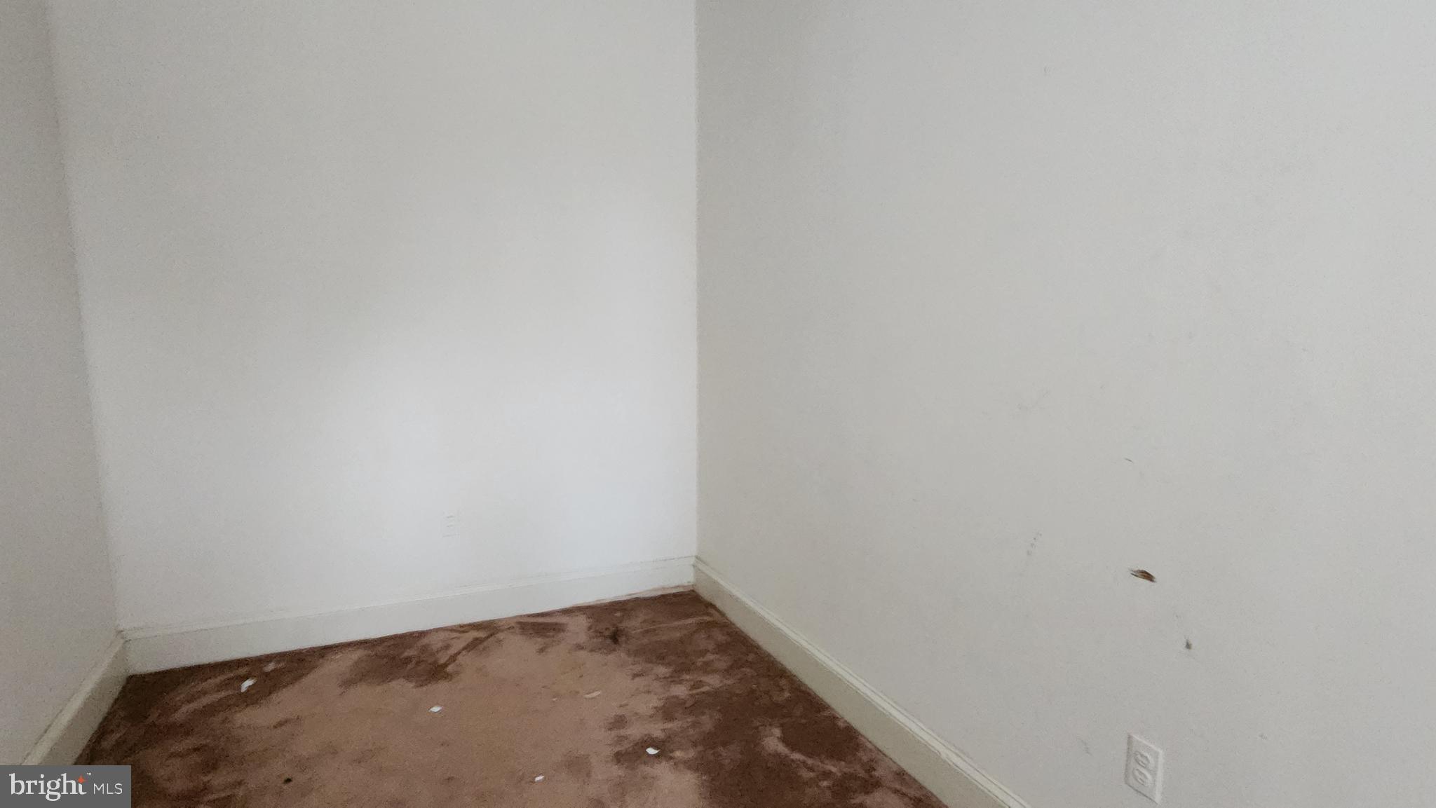 6655 McCallum Street, Unit 409 Philadelphia, PA 19119 - Photo 10 of 12 a small space with a window