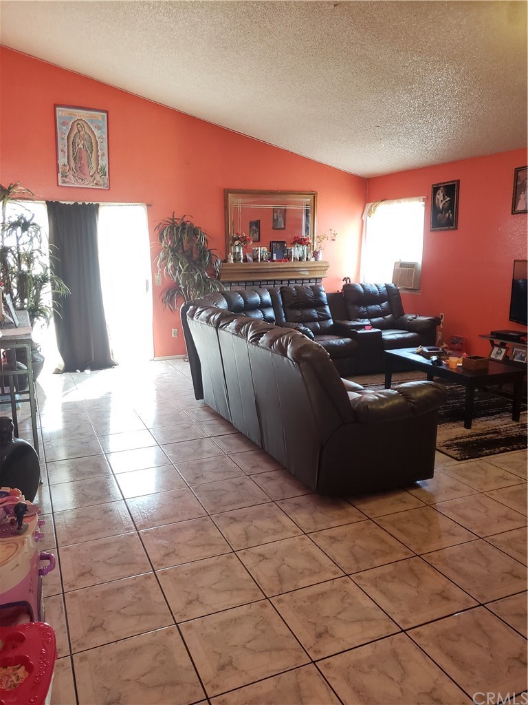 13644 Searson Drive Moreno Valley, CA 92553 - Photo 3 of 13