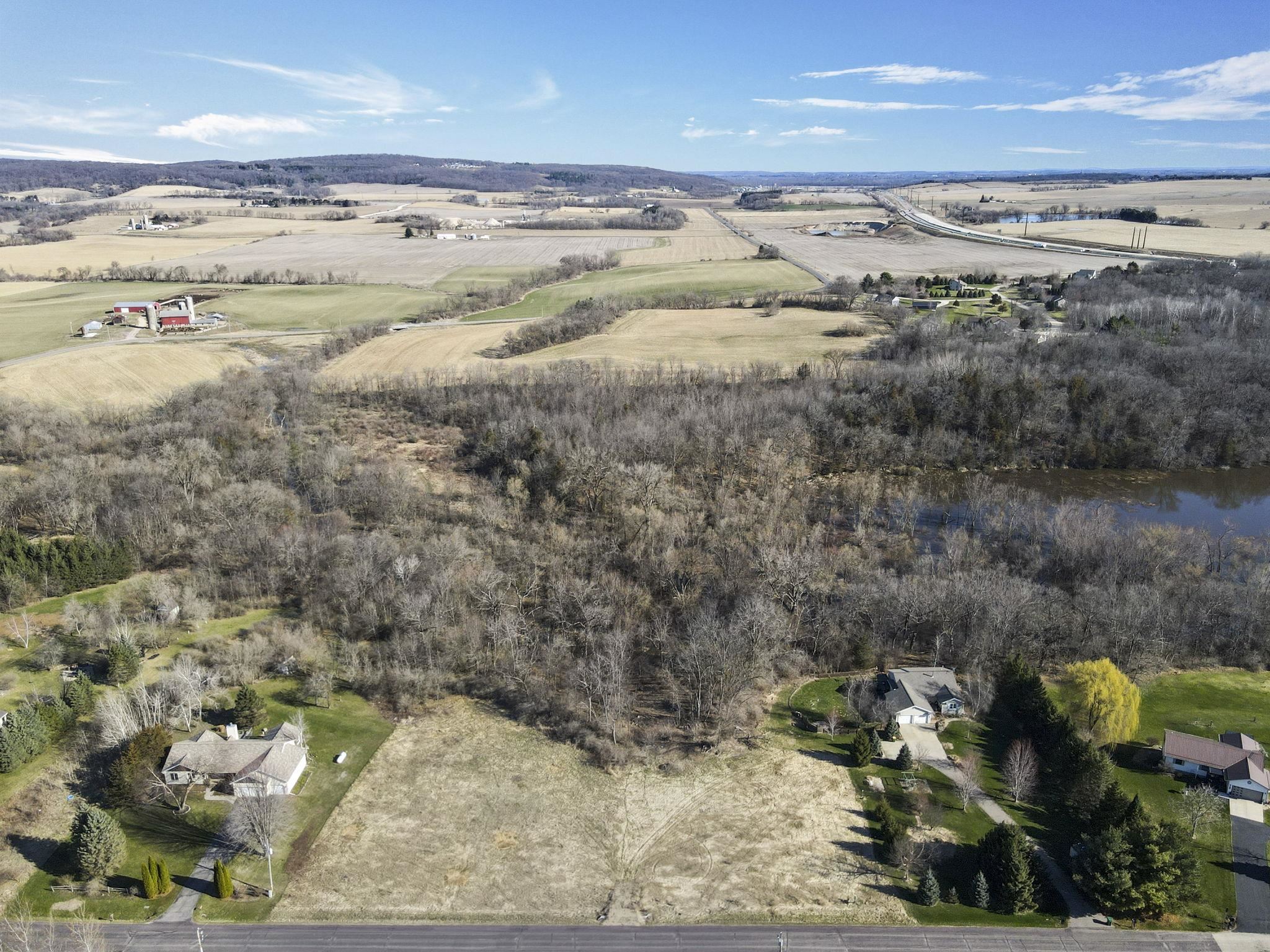 N4648 Allan Road Portage, WI 53901 - Photo 3 of 26