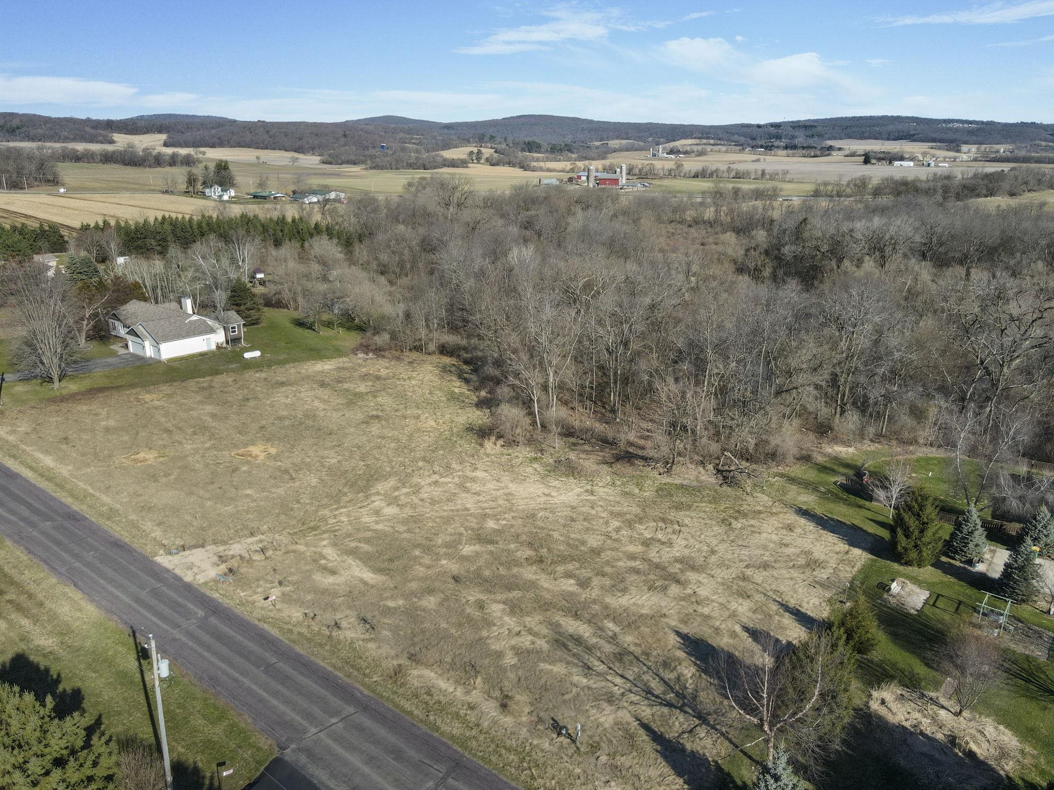 N4648 Allan Road Portage, WI 53901 - Photo 6 of 26