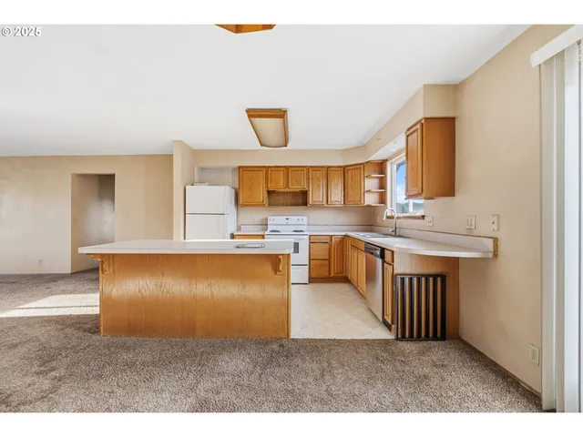 $1,399,000 | 4201 Barrett Drive, Hood River, OR 97031