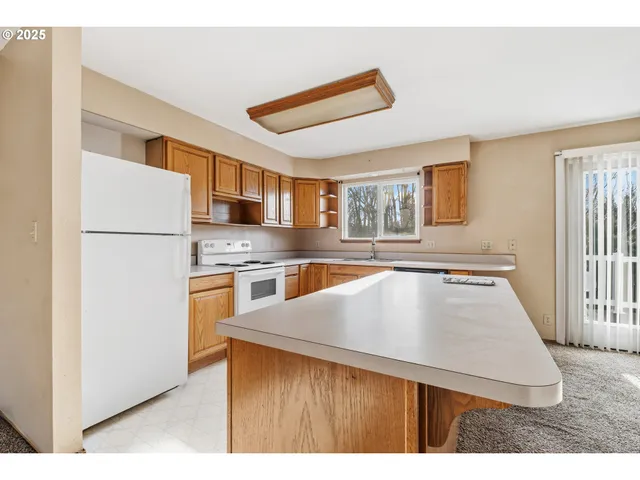 $1,399,000 | 4201 Barrett Drive, Hood River, OR 97031