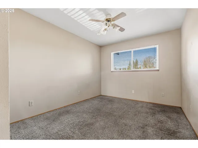 $1,399,000 | 4201 Barrett Drive, Hood River, OR 97031