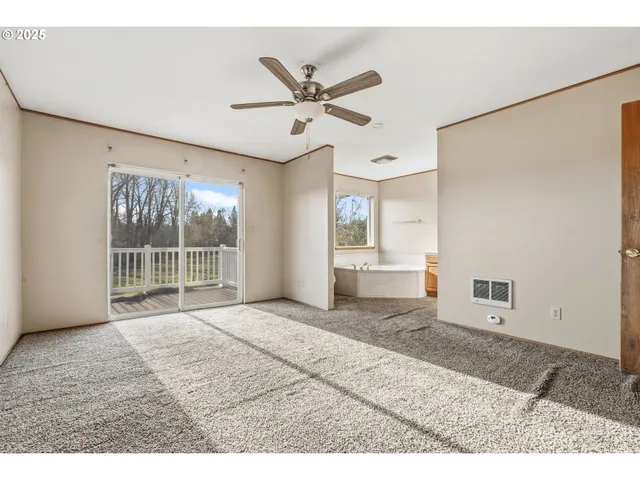 $1,399,000 | 4201 Barrett Drive, Hood River, OR 97031