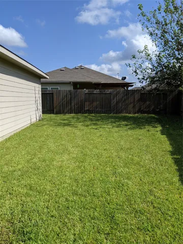 $2,000 | 19031 Telford Way, Tomball, TX 77375
