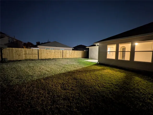 $2,000 | 19031 Telford Way, Tomball, TX 77375