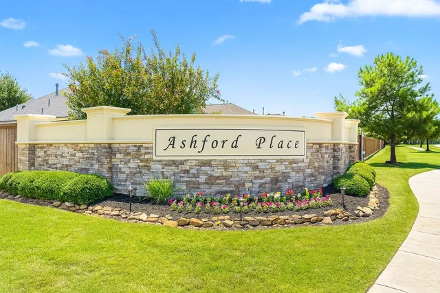 $2,000 | 19031 Telford Way, Tomball, TX 77375